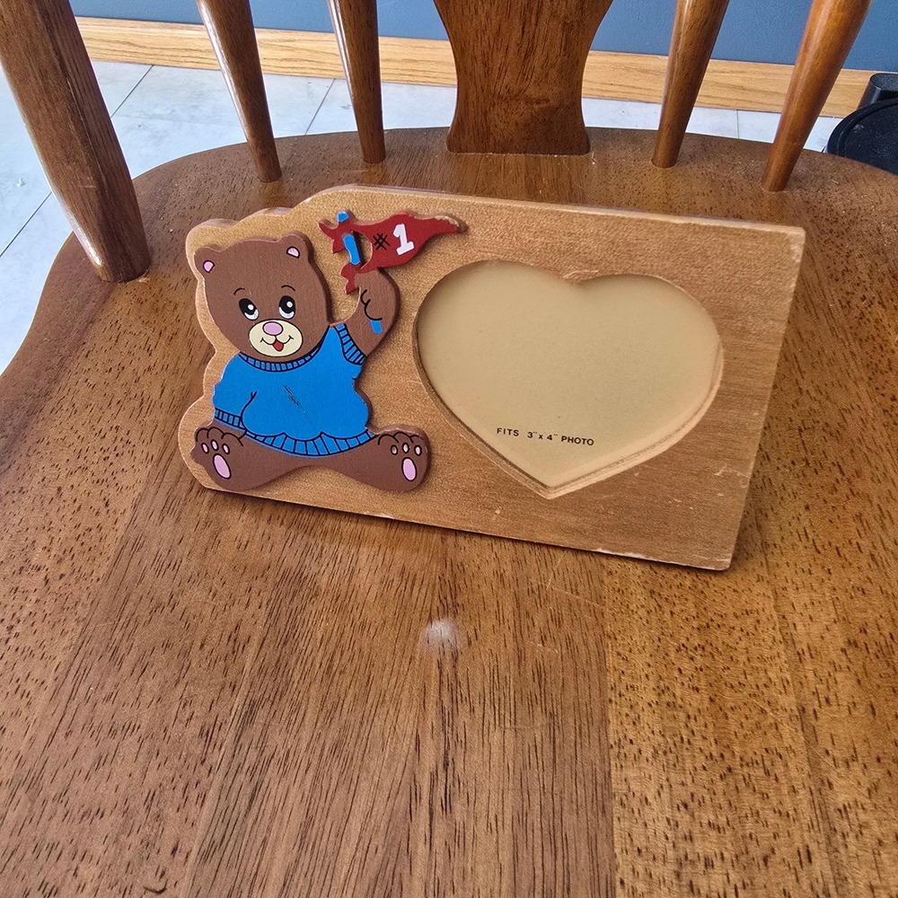 Russ Berrie Vintage Wooden Teddy Bear Heart Photo Frame Cottagecore 9183